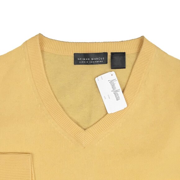 NEW $398 Neiman Marcus Cashmere Sweater!  XL Yellow  V Neck  Soft and Plush - Picture 2 of 2